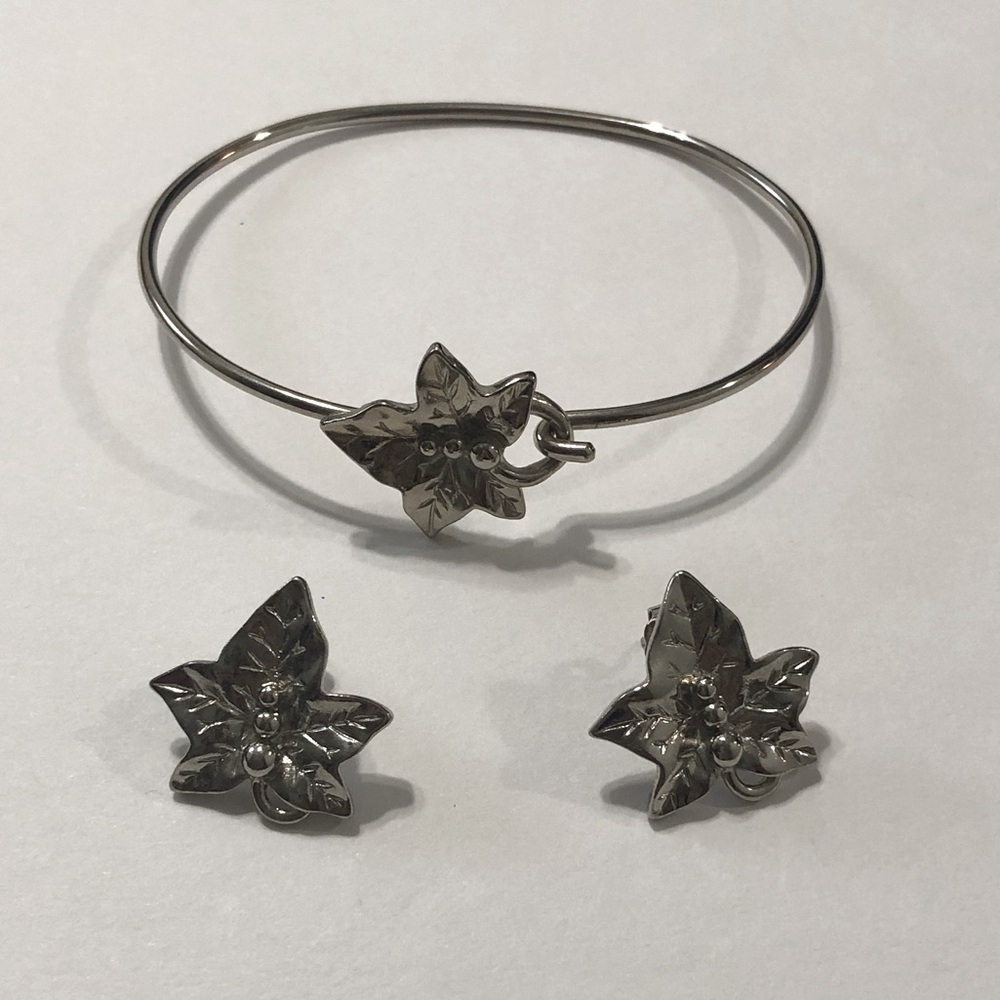 Silver Tone Leaf Bracelet & Earring Set